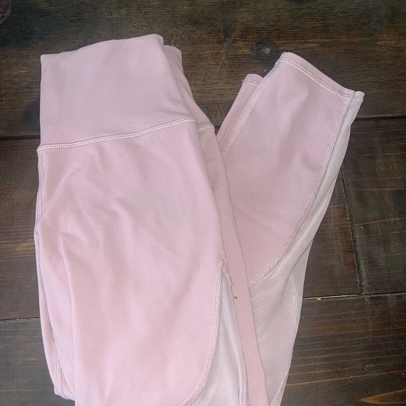 ALO Coast Capri high waist leggings mauve size medium - Picture 3 of 11